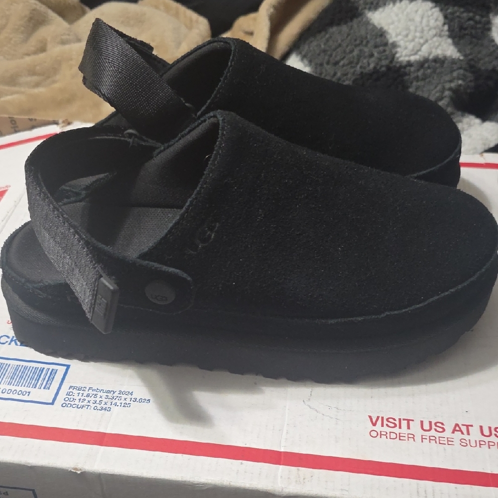 Womens UGG Goldenstar Black Clogs